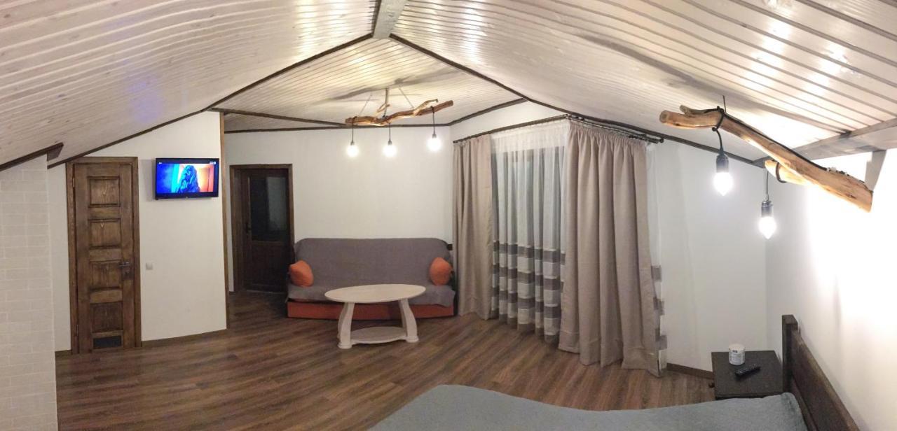 Hotel Shepit Pruta Yaremche Exterior foto